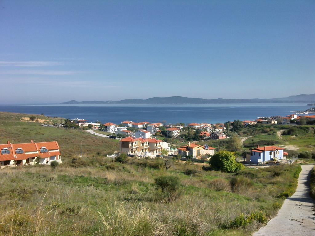 Ianthi Maisonettes Nea Roda Bagian luar foto