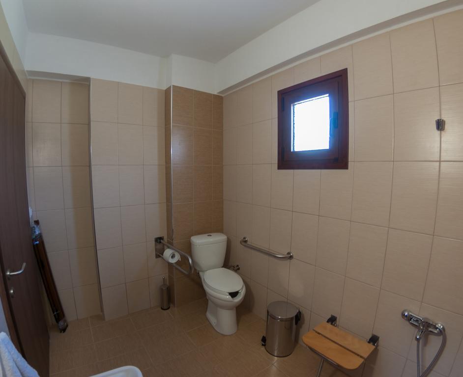 Ianthi Maisonettes Nea Roda Bagian luar foto