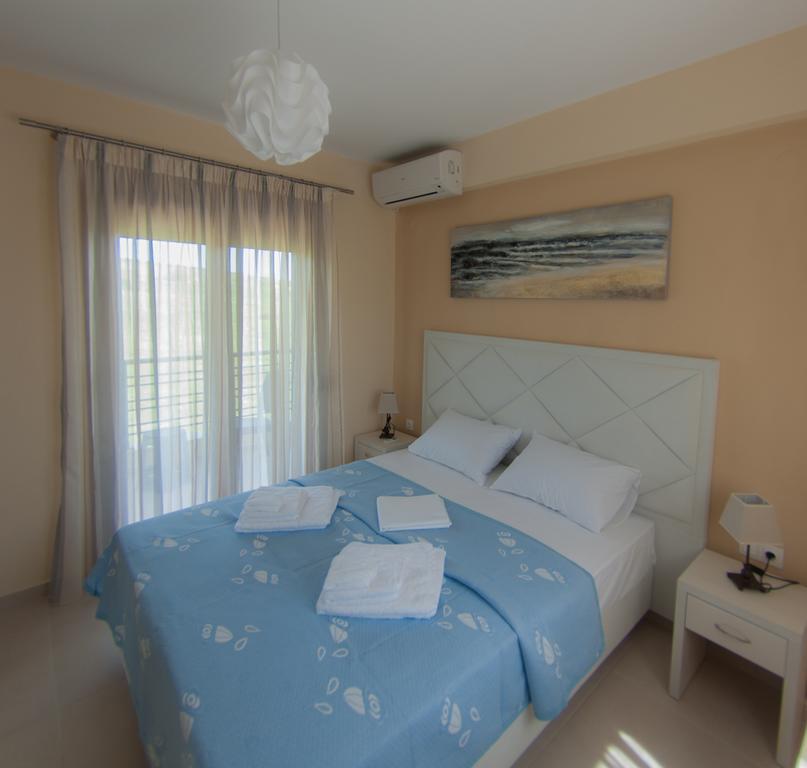 Ianthi Maisonettes Nea Roda Bagian luar foto