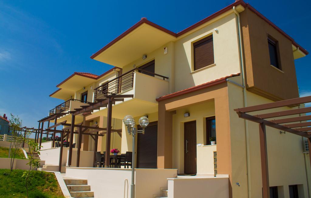Ianthi Maisonettes Nea Roda Bagian luar foto