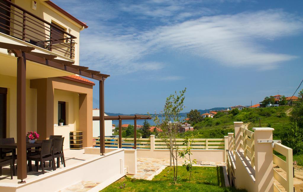 Ianthi Maisonettes Nea Roda Bagian luar foto