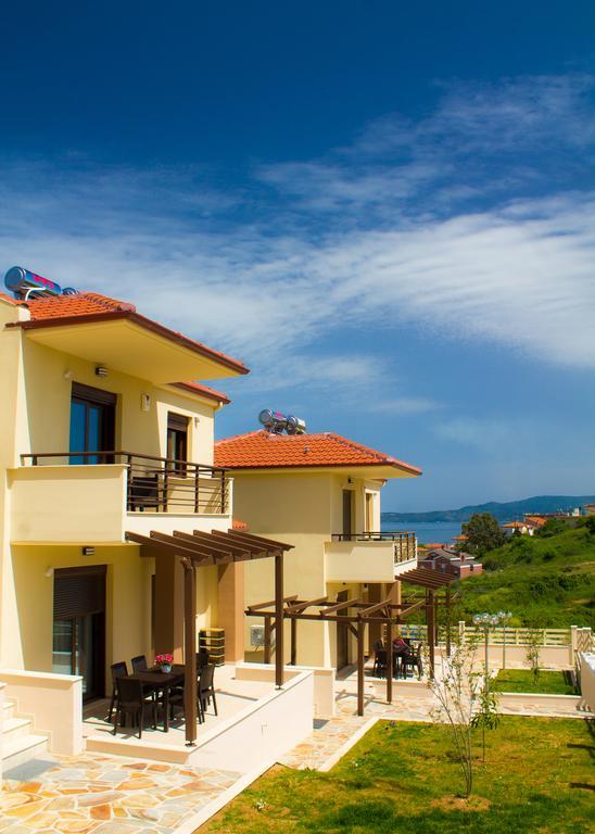 Ianthi Maisonettes Nea Roda Bagian luar foto
