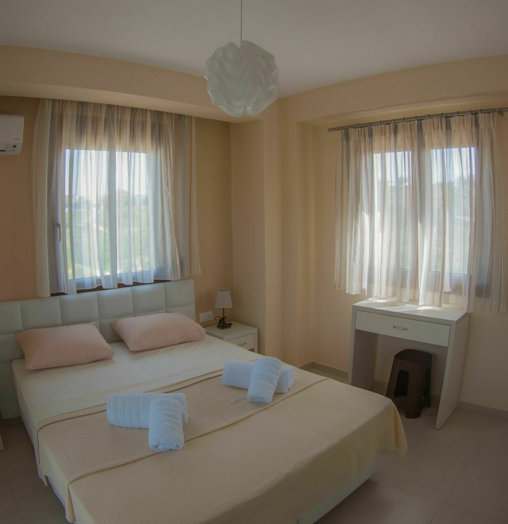 Ianthi Maisonettes Nea Roda Bagian luar foto